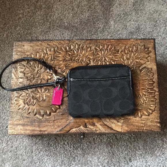 COACH wristlet - Picture 2 of 3